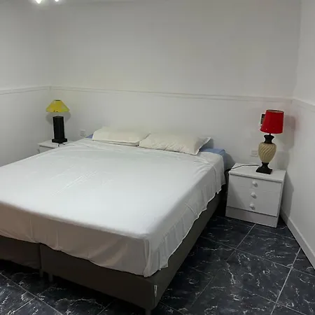 Claudia - Gortito Apartment Playa Paraiso (Tenerife)